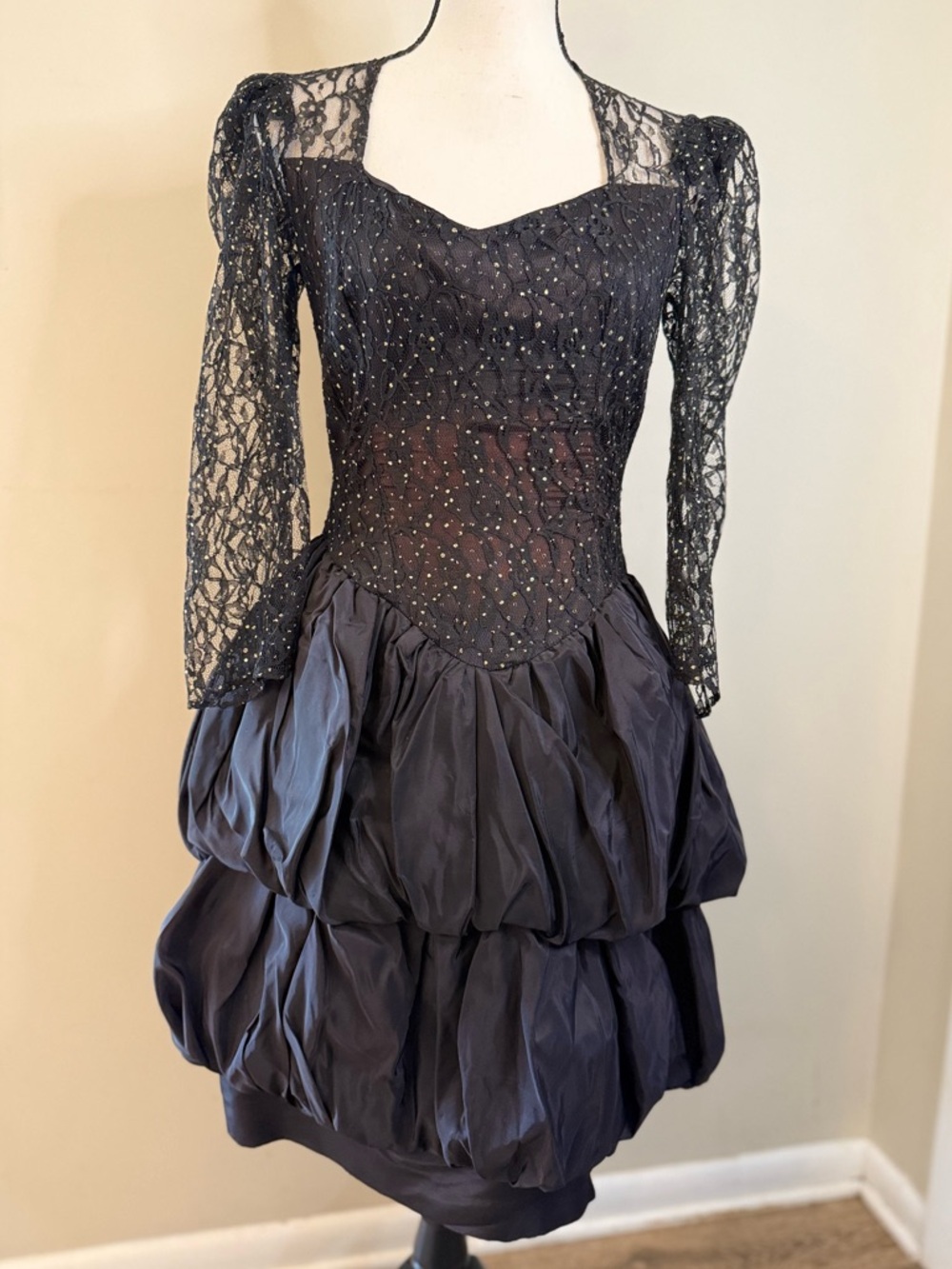 Nuance vintage black lace sequin midi dress tiered balloon hem SZ 5